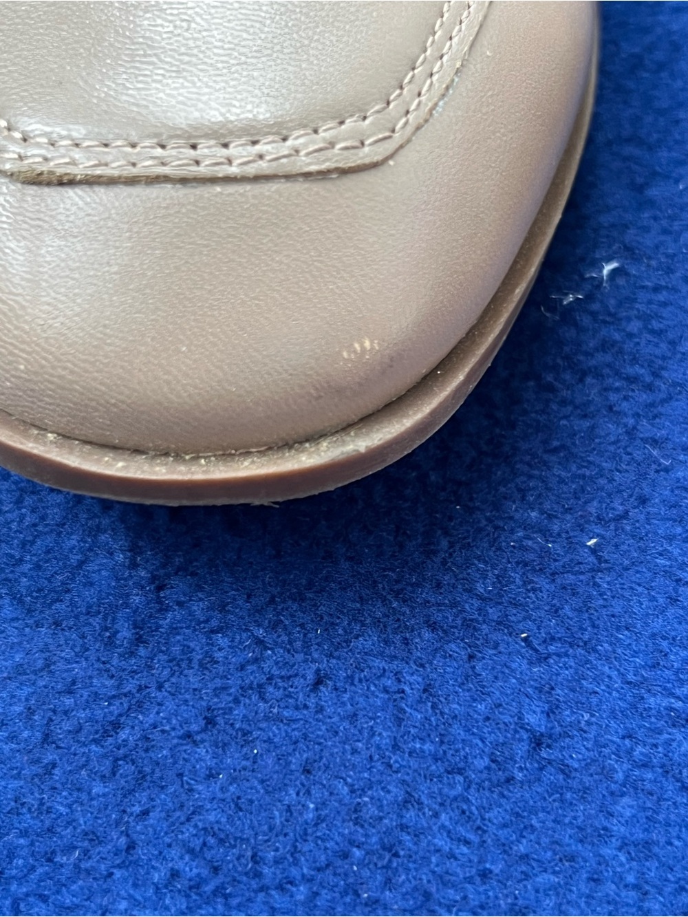 Easy Spirit Evolve Taupe Leather Loafers with Gold Chain Detail - Picture 4 of 11